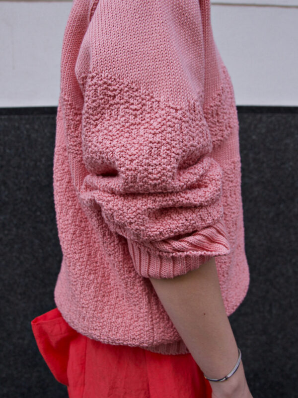 JUMPER BLUSH Z BAWEŁNY PIMA